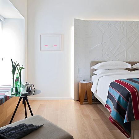Mendeli Street Hotel By Prima Hotels - 18 Years Plus Тел Авив Екстериор снимка