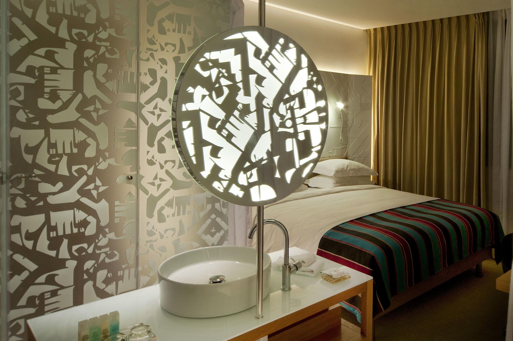 Mendeli Street Hotel By Prima Hotels - 18 Years Plus Тел Авив Екстериор снимка