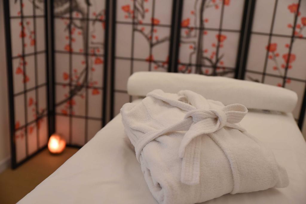 Mendeli Street Hotel By Prima Hotels - 18 Years Plus Тел Авив Екстериор снимка