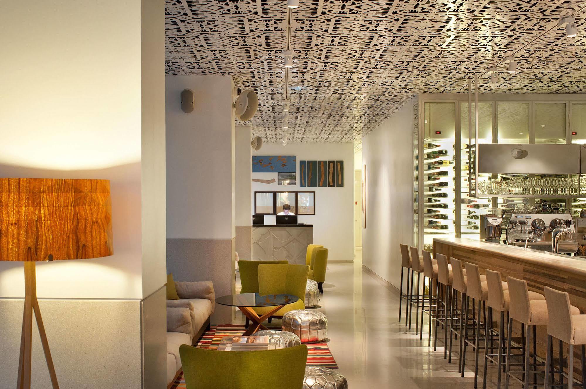 Mendeli Street Hotel By Prima Hotels - 18 Years Plus Тел Авив Екстериор снимка
